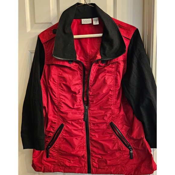 NWOT Zenergy by Chicos Red and Black Sz 2 (12) Knit sleeves and collar - Picture 1 of 5